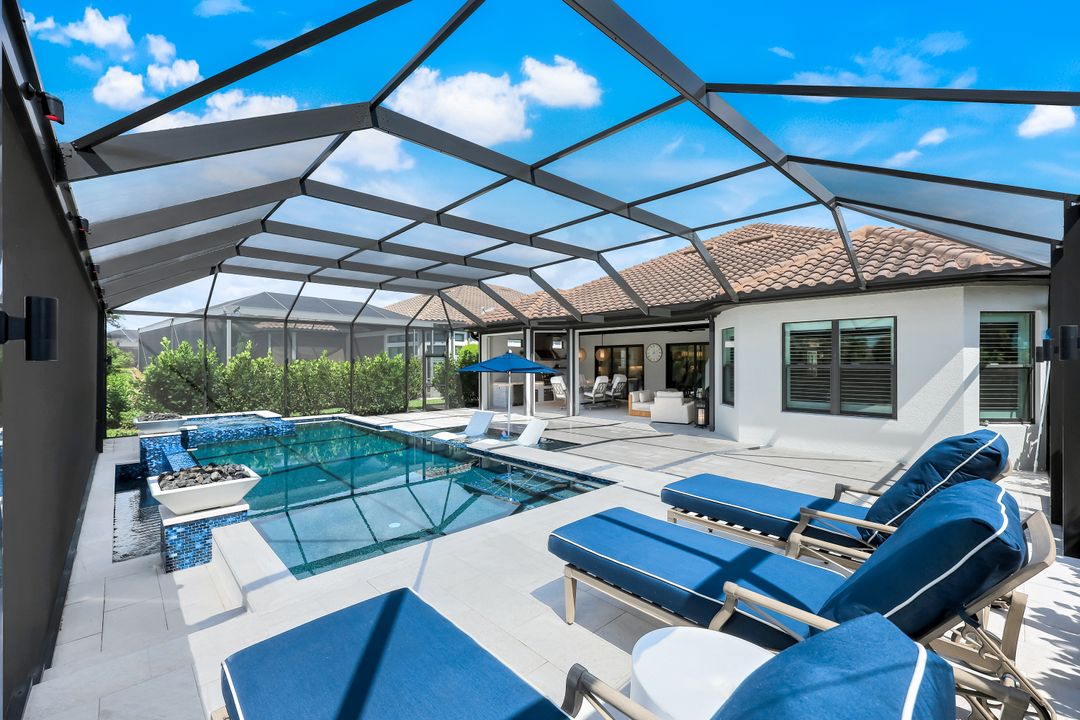 9223 Rialto Ln, Naples, FL 34119