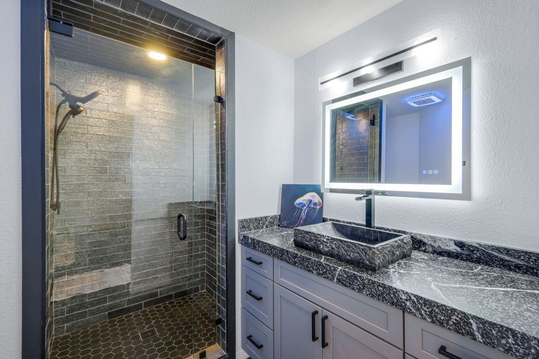 5257 Western Dr, Saint James City, FL 33956