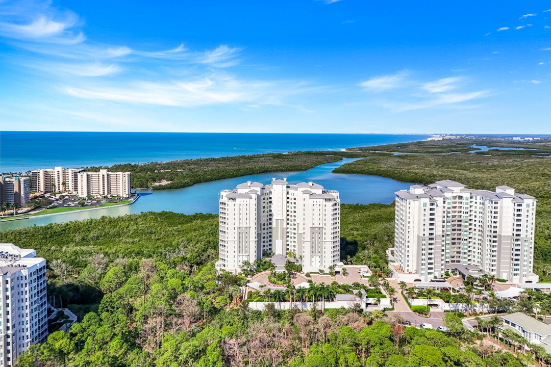 295 Grande Way #1505, Naples, FL 34110