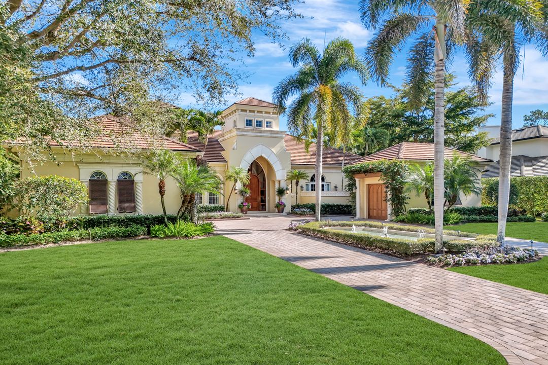 3118 Dahlia Way, Naples, FL 34105