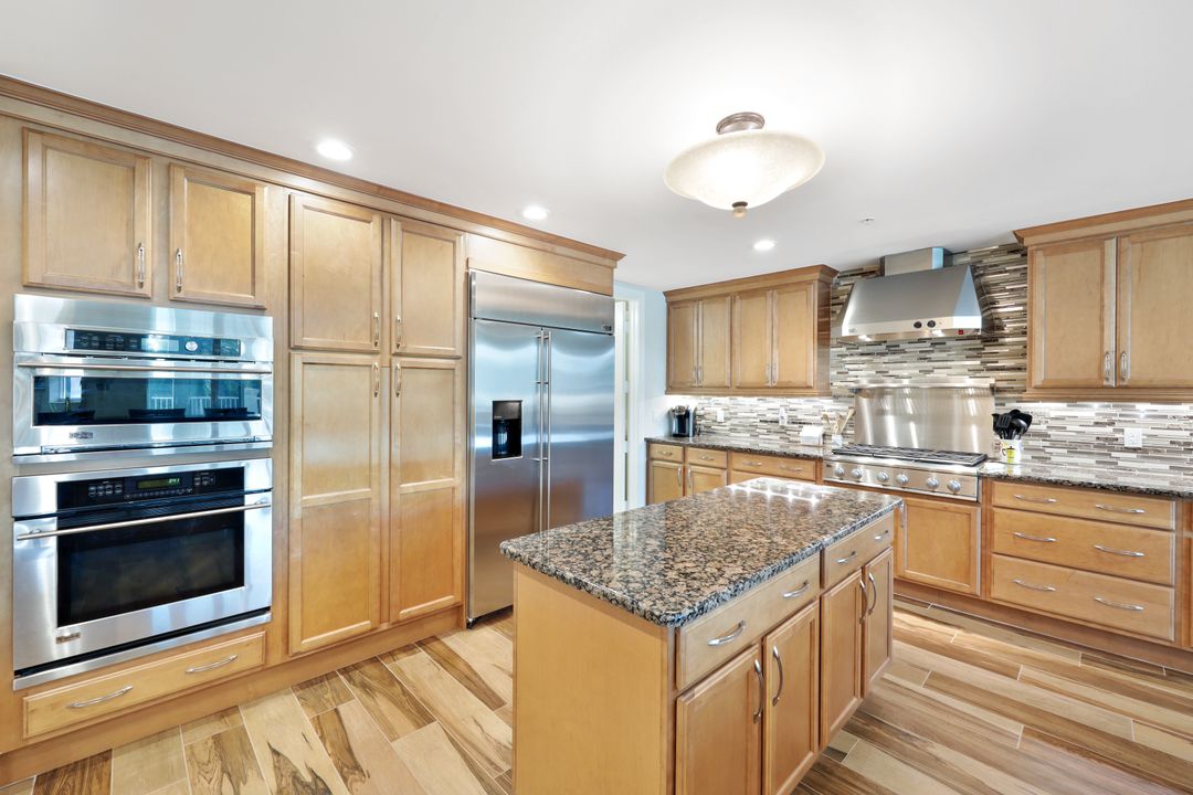 265 Indies Way #T03, Naples, FL 34110