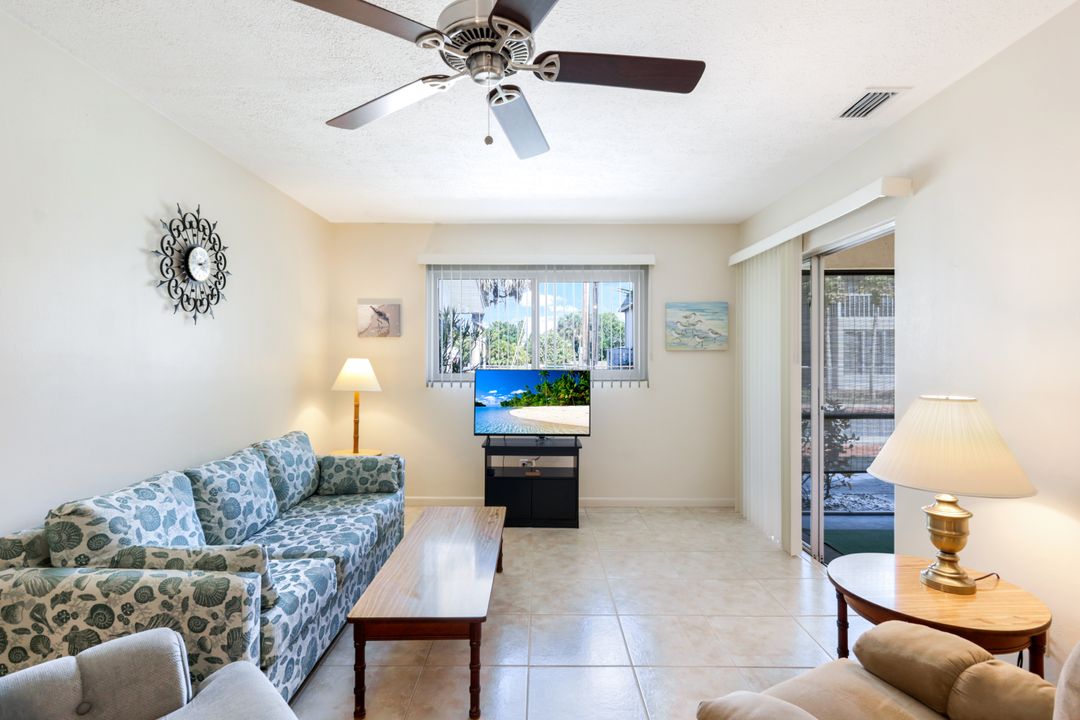 4611 SE 5th Pl #6, Cape Coral, FL 33904