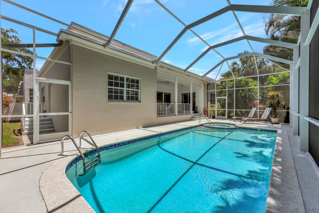 5929 Chanteclair Dr #8, Naples, FL 34108