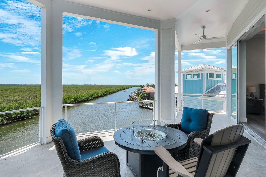 5826 Shell Cove Drive, Cape Coral, FL 33914