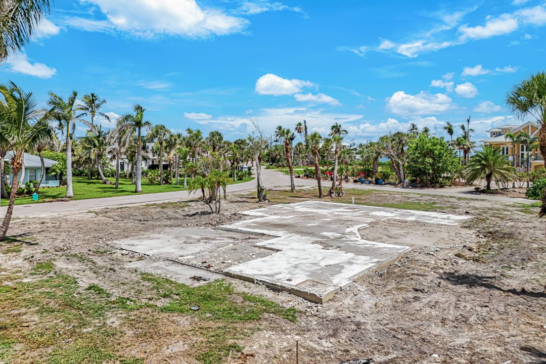 4733 Rue Belle Mer, Sanibel, FL 33957