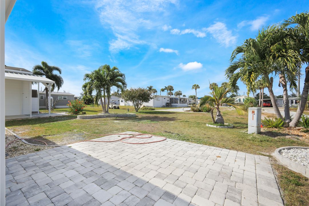11340 Azalea Ln, Fort Myers Beach, FL 33931