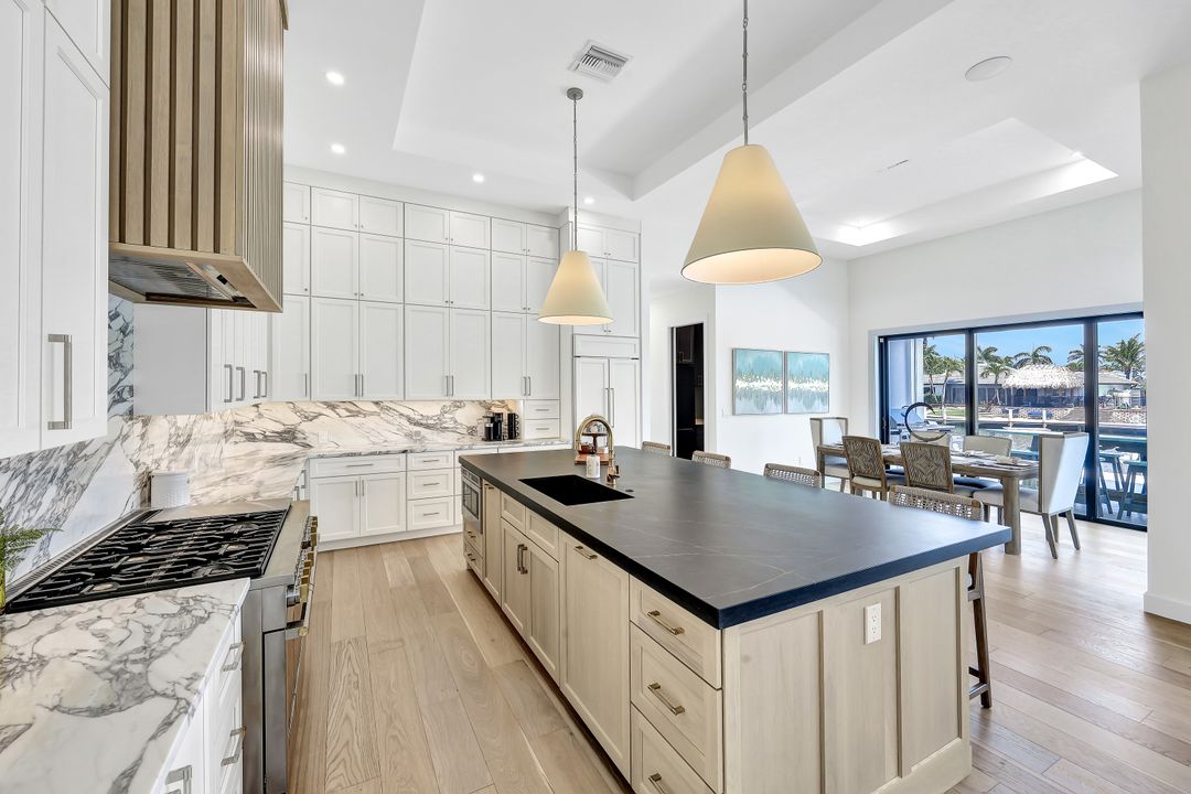 1857 Woodbine Ct, Marco Island, FL 34145