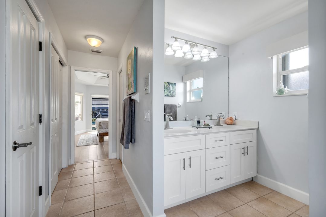 4913 SW 11th Ave, Cape Coral, FL 33914