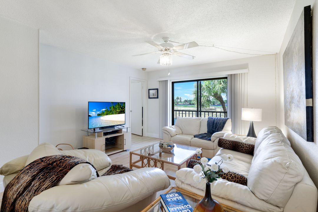 4358 27th Ct SW #205, Naples, FL 34116
