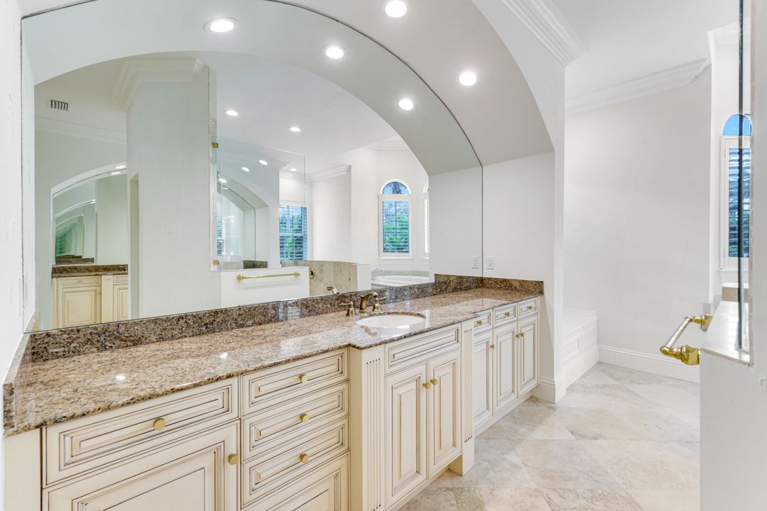 384 Mooring Line Dr, Naples, FL 34102