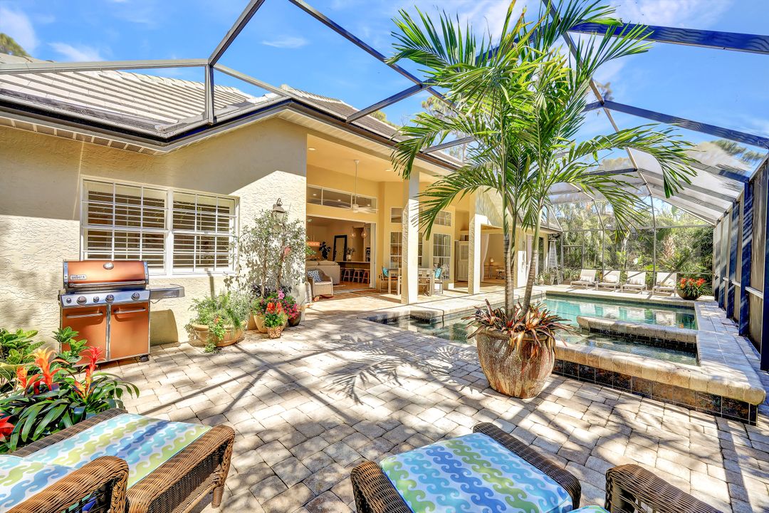 3771 Lakemont Dr, Bonita Springs, FL 34134