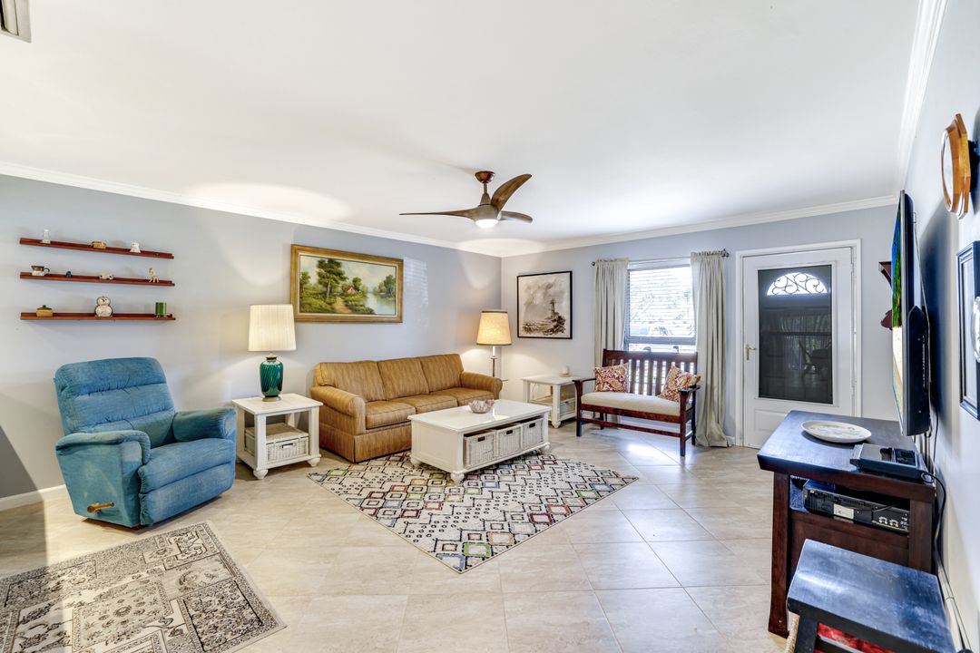 561 Palm View Dr, Naples, FL 34110