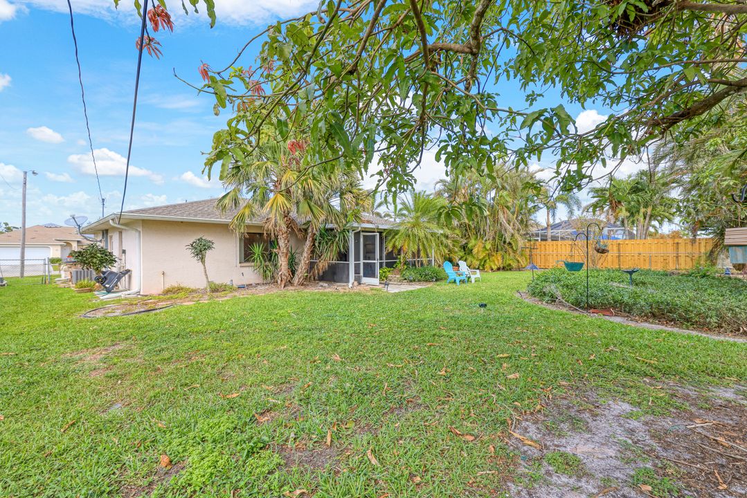210 SE 19th Ln, Cape Coral, FL 33990