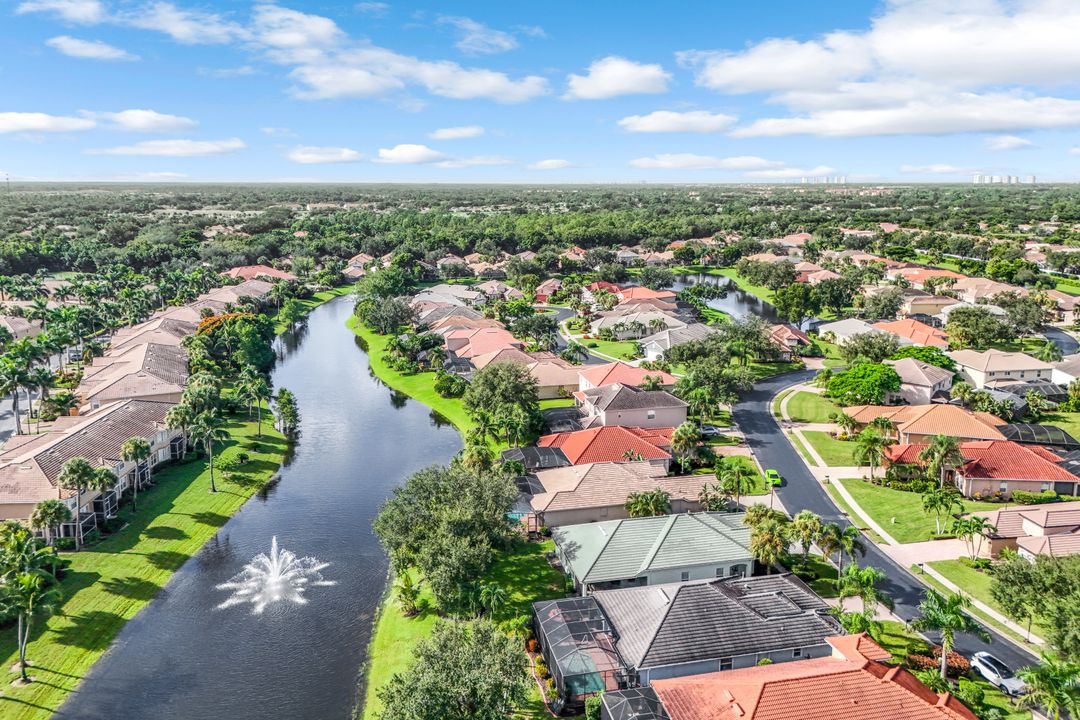 20050 Rookery Dr, Estero, FL 33928