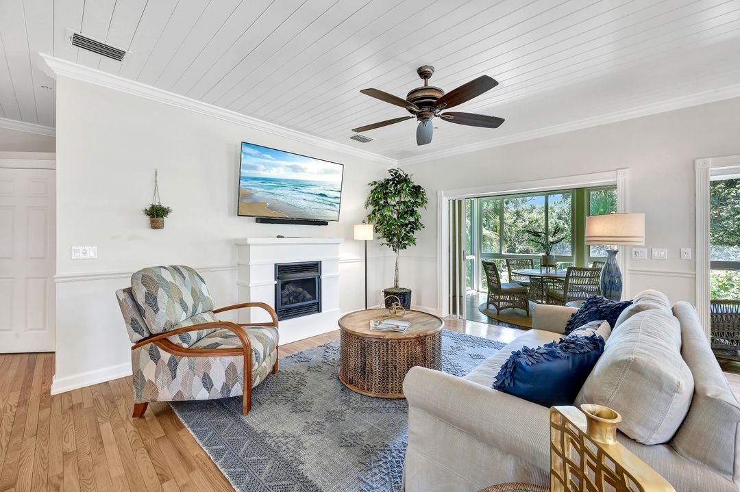 3822 Survey Cir, Bonita Springs, FL 34134