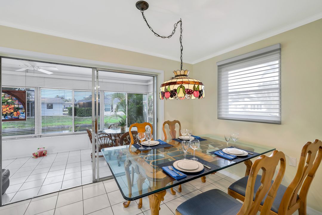 9 Hackney Ln, Naples, FL 34112