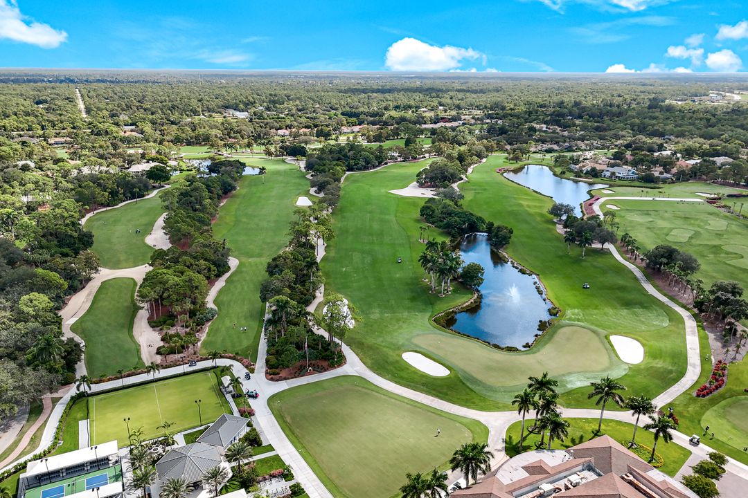 211 Via Napoli, Naples, FL 34105