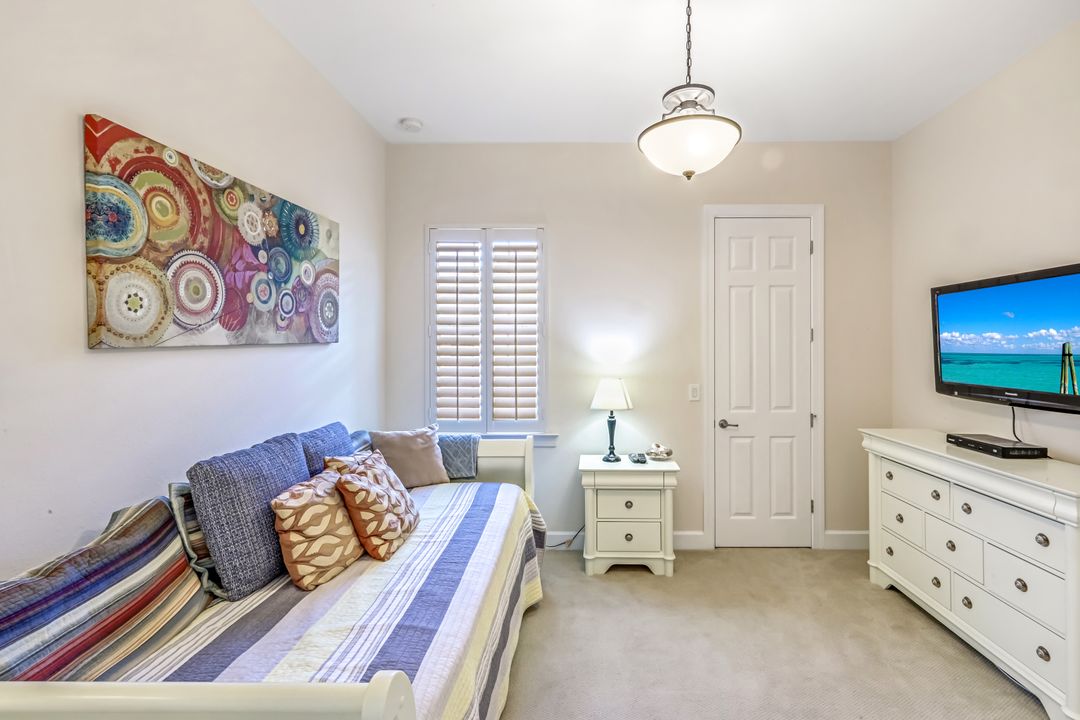 9537 Ironstone Terrace #201, Naples, FL 34120