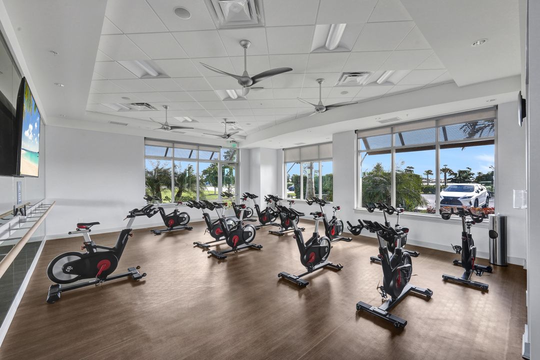 19184 Aqua Shore Dr, Fort Myers, FL 33913