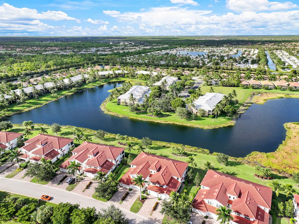 3165 Aviamar Cir #202, Naples, FL 34114