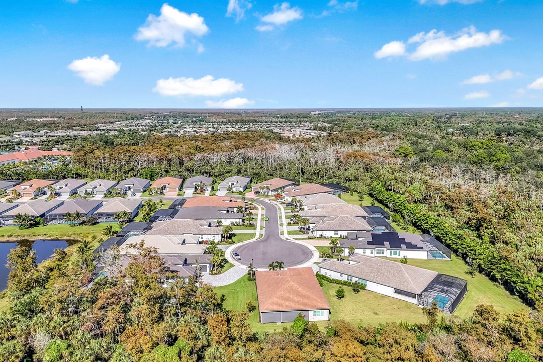 12083 Azalea Wy, Naples, FL 34120