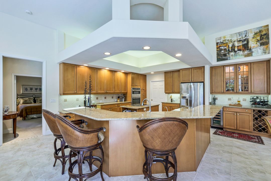 25061 Ridge Oak Dr, Bonita Springs, FL 34134