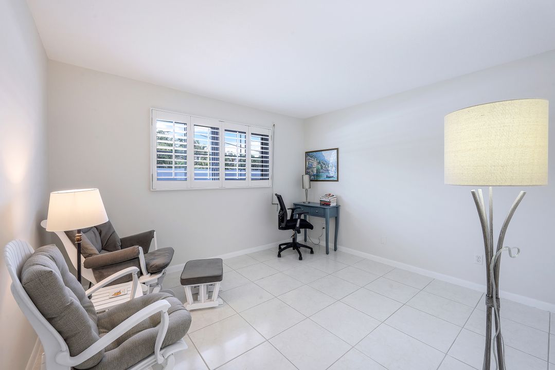 4200 Belair Ln #111, Naples, FL 34103