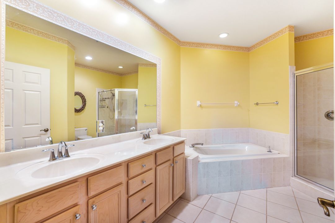 8490 Danbury Blvd #104, Naples, FL 34120