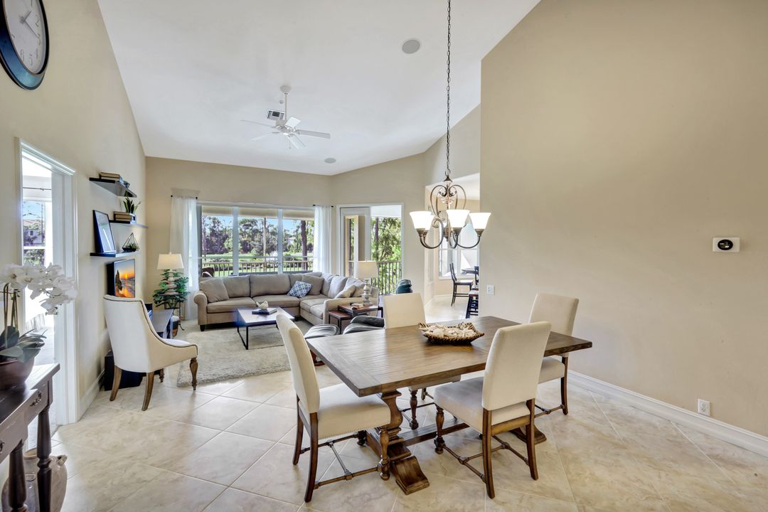 8225 Danbury Blvd #204, Naples, FL 34120