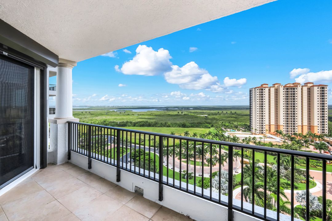 1060 Borghese Ln #1404, Naples, FL 34114