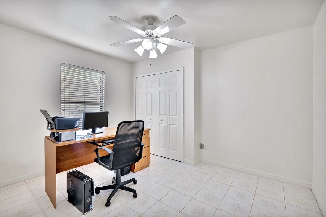 1705 SE 7th St, Cape Coral, FL 33990
