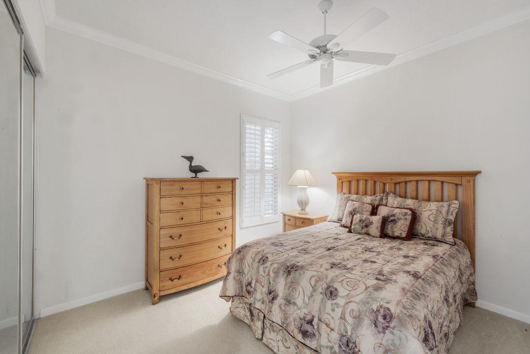 4471 Prescott Ln, Naples, FL 34119