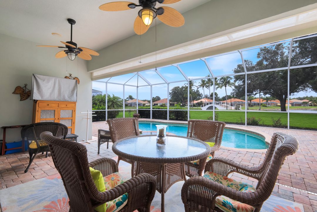 5855 Charlton Way, Naples, FL 34119