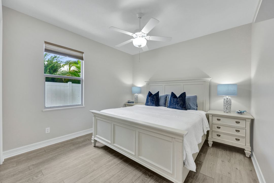 636 102nd Ave N, Naples, FL 34108, Naples, FL 34108