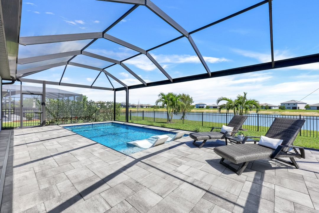 11477 Canopy Loop, Fort Myers, FL 33913