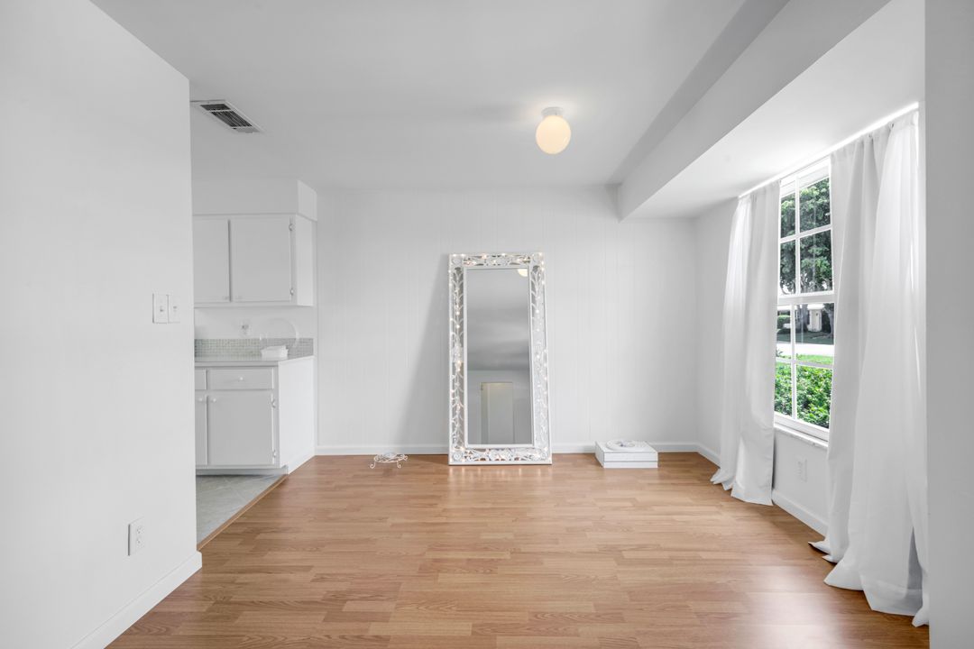 59 Hilo Ct, Naples, FL 34112