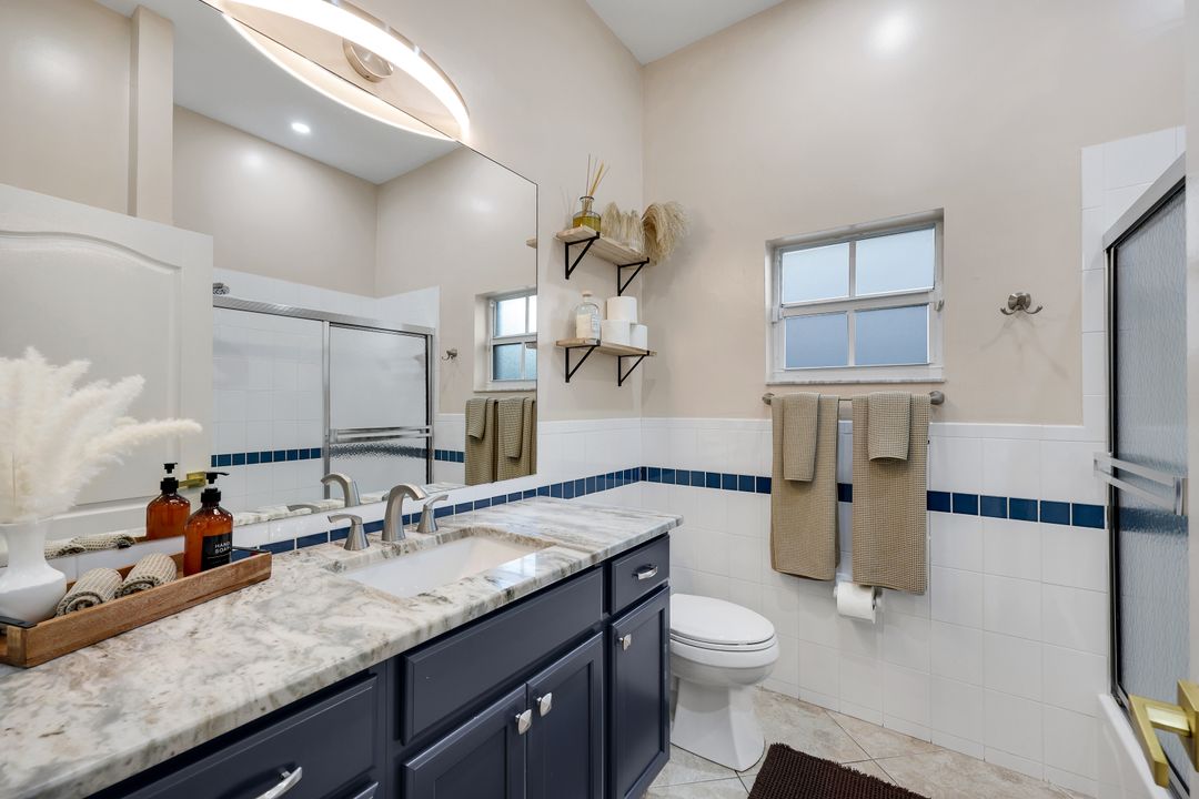 778 95th Ave N, Naples, FL 34108