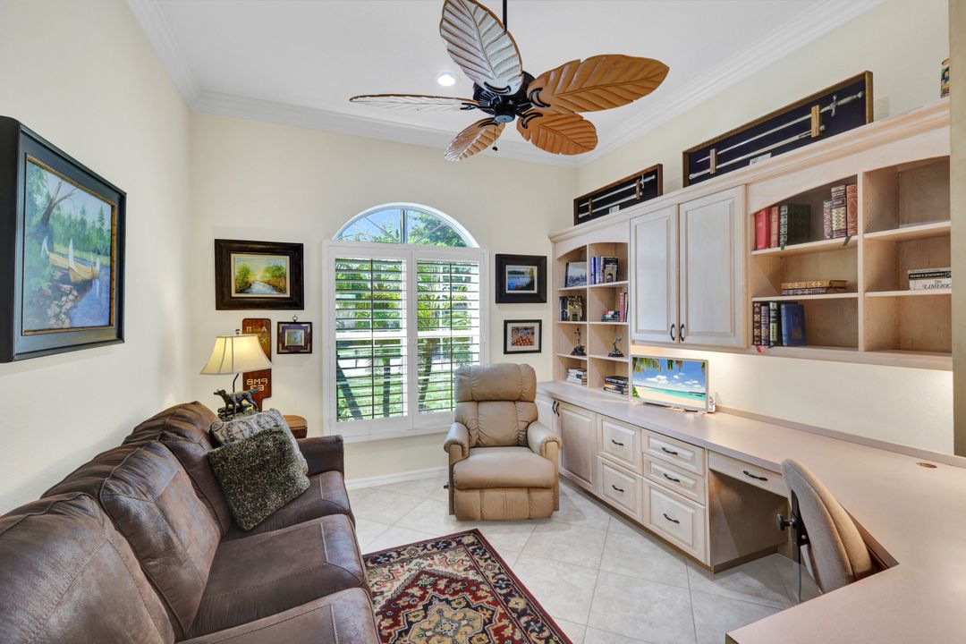 3750 Lakemont Dr, Bonita Springs, FL 34134