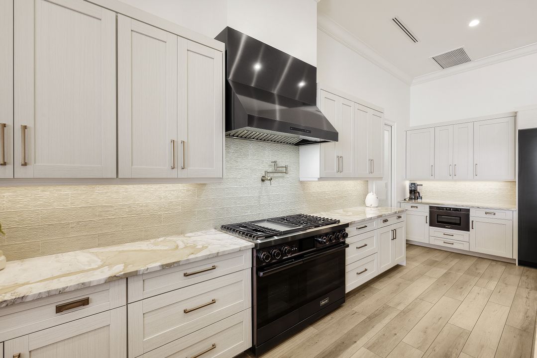 4415 SE 20th Pl, Cape Coral, FL 33904