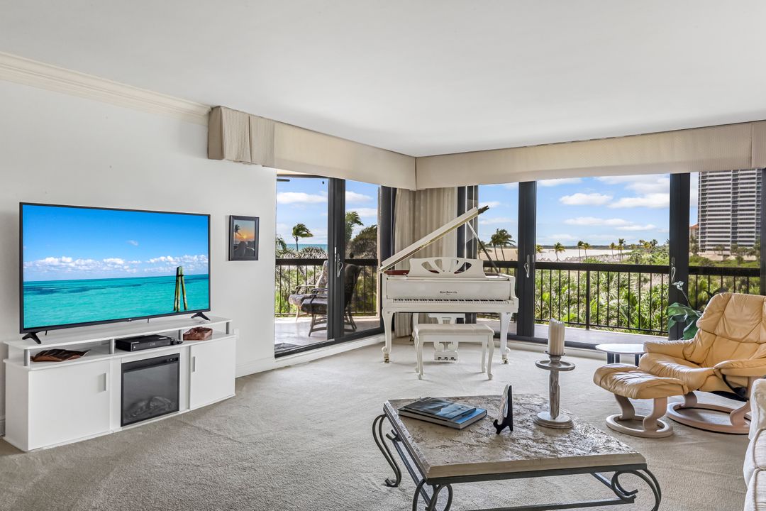 174 S Collier Blvd #304, Marco Island, FL 34145