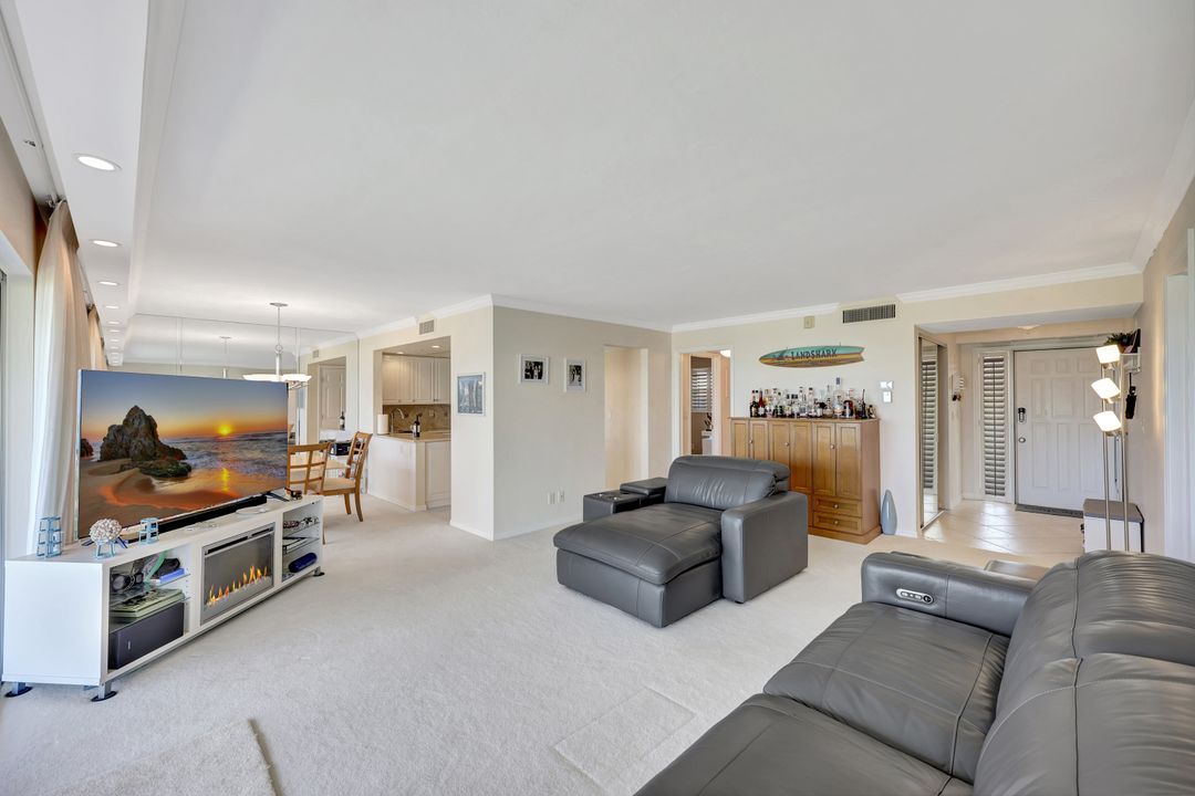 1080 S Collier Blvd #305, Marco Island, FL 34145