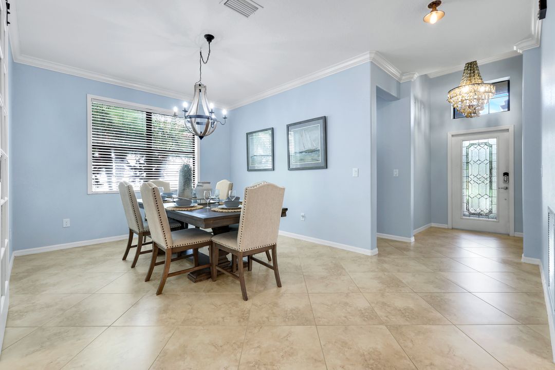 3783 Treasure Cove Cir, Naples, FL 34114