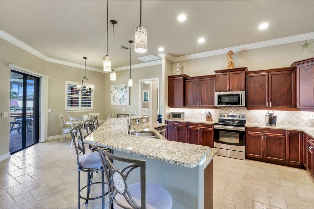 1621 SW 43rd Terrace, Cape Coral, FL 33914