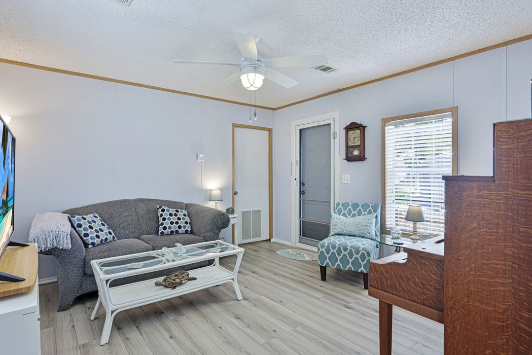 12151 Cypress Dr, Fort Myers, FL 33908