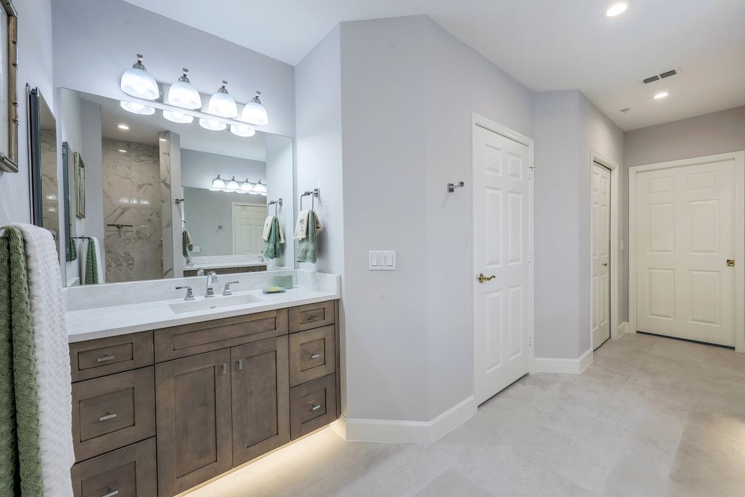 3920 Deer Crossing Ct #103, Naples, FL 34114