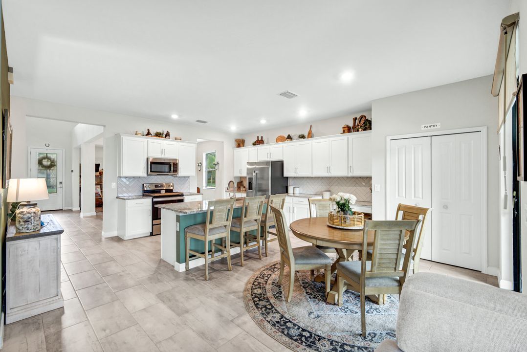 11691 Timber Creek Dr, Fort Myers, FL 33913