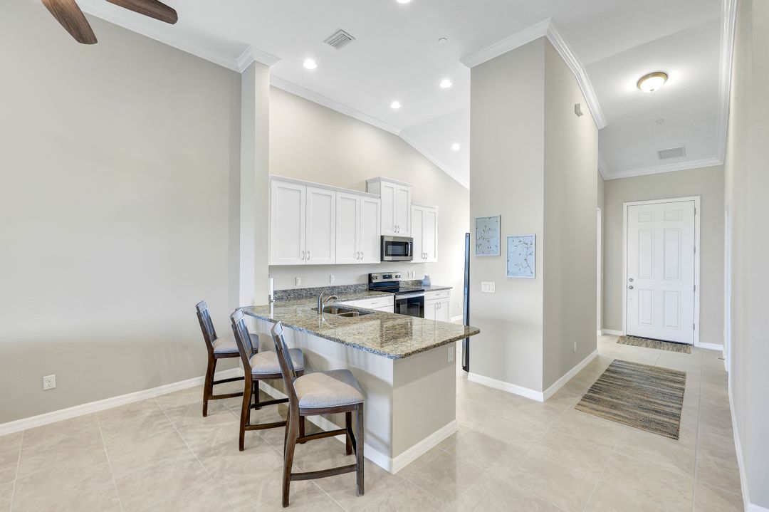 9389 Pocida Ct #203, Naples, FL 34119