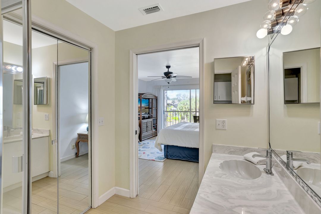2420 Hidden Lake Dr #8, Naples, FL 34112