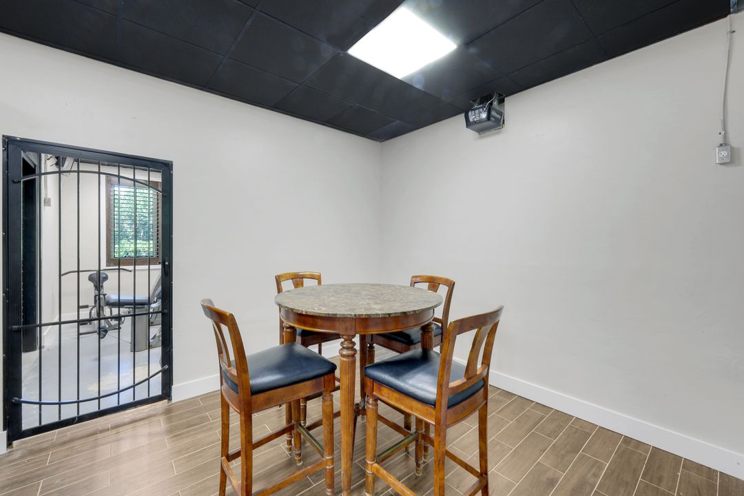 834 Hideaway Cir W, Marco Island, FL 34145