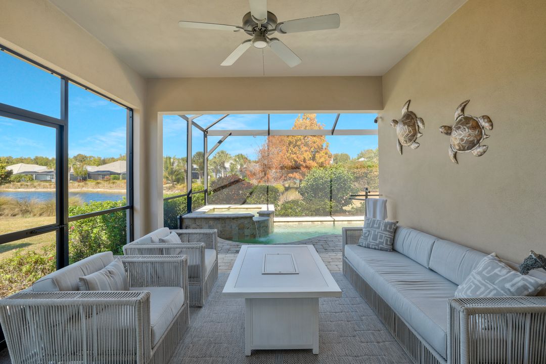 5665 Highbourne Dr, Naples, FL 34113